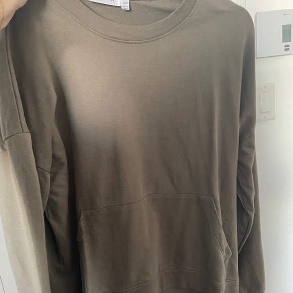 army green crewneck - Picture 1 of 3